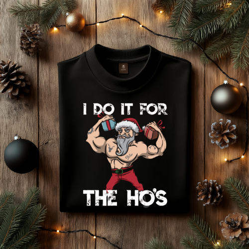 Playful Santa T-Shirt, Unisex Holiday Tee, Funny Christmas Shirt, Casual Winter Apparel, Gift for Him/Her/Friends