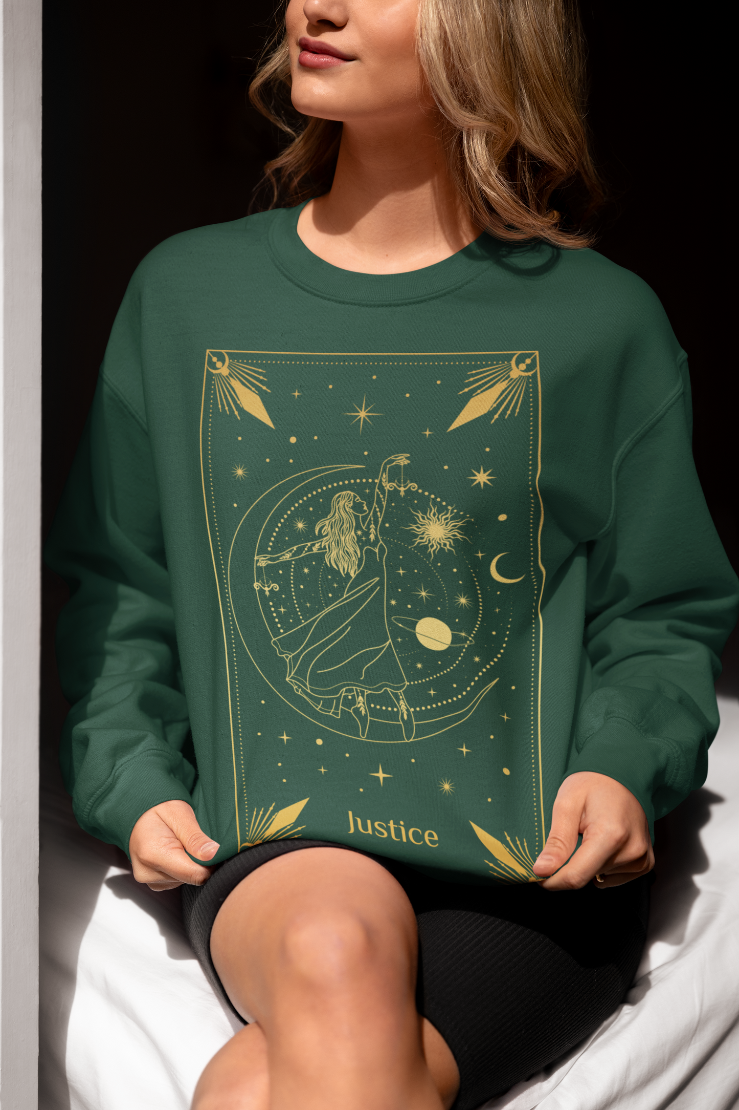 Justice Tarot Card Shirt, Tarot Card Shirt, Mystical Moon Shirt, Gifts For Her, Cute Mom Tee, Aesthetic Clothing Wiccan Clothing, Spiritual