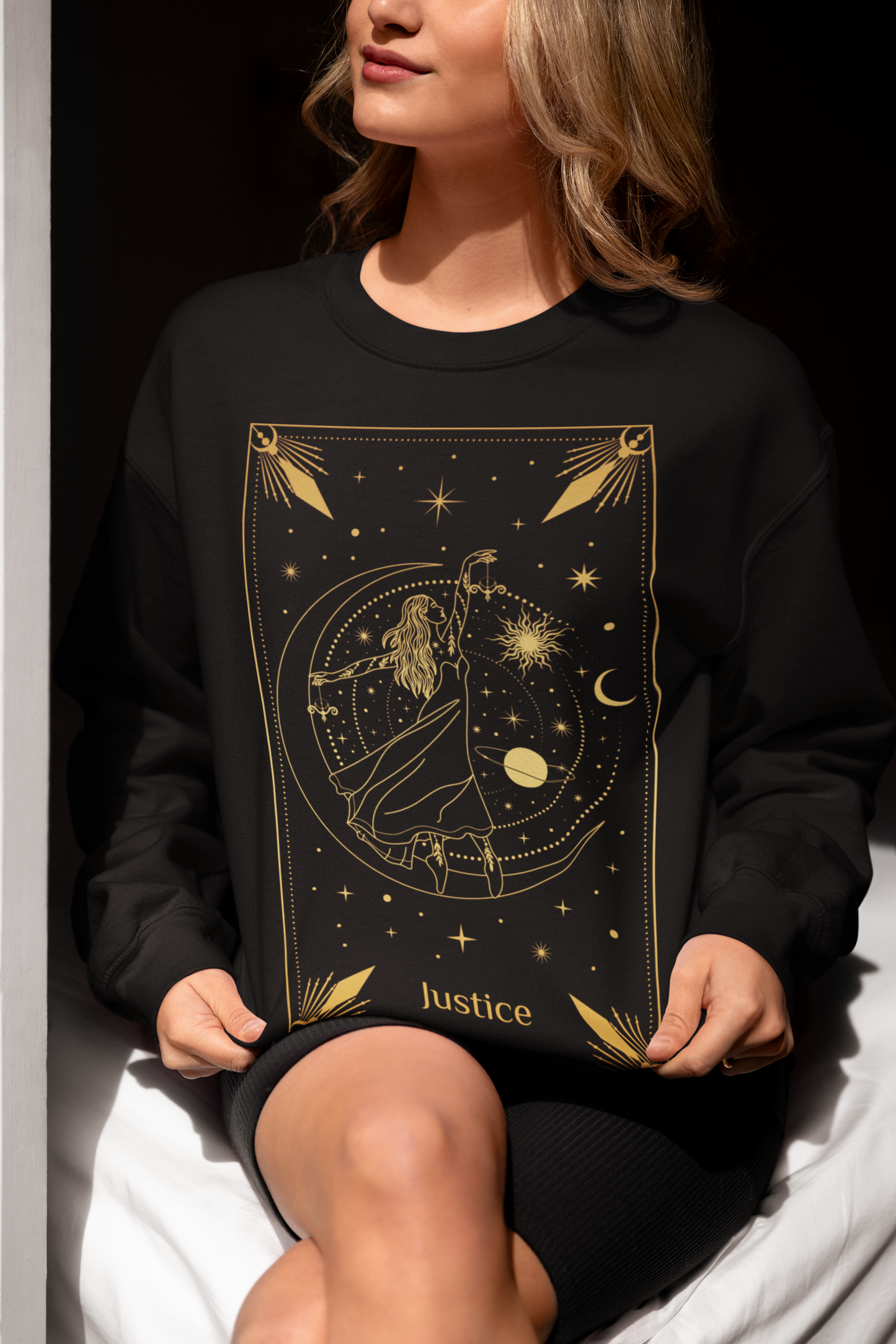 Justice Tarot Card Shirt, Tarot Card Shirt, Mystical Moon Shirt, Gifts For Her, Cute Mom Tee, Aesthetic Clothing Wiccan Clothing, Spiritual